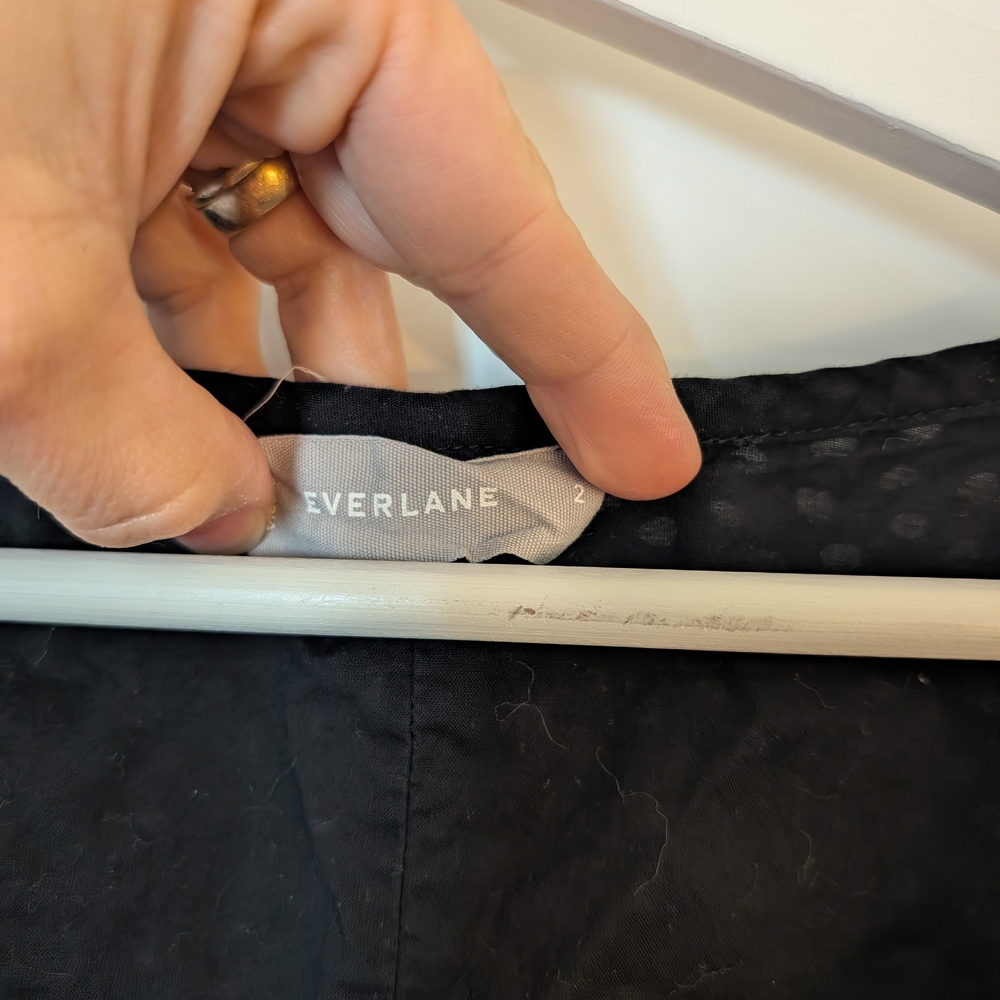 Everlane Black Eyelet Button-Front Crop Top - Picture 4 of 4